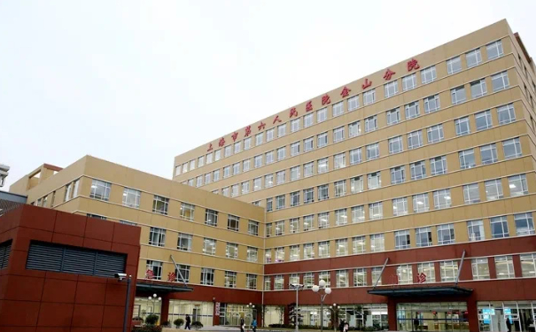 上海市第六人民医院金山分院口腔科龅牙矫正做的好不好?180天恢复案例