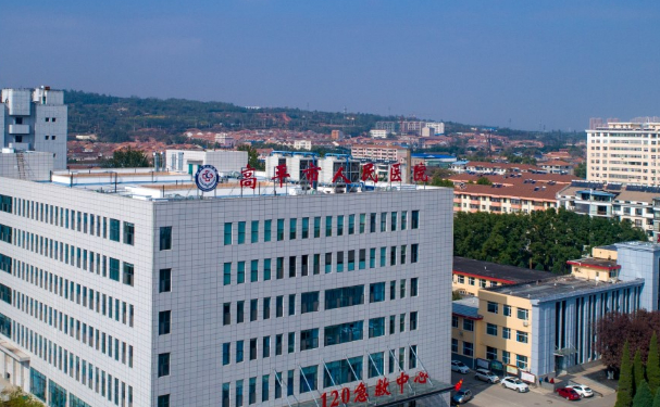 高平市人民医院口腔科种植牙怎么样？案例揭秘！技术风格