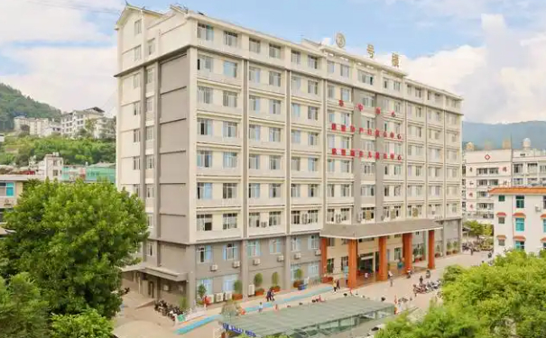 景东彝族自治县人民医院口腔科龅牙矫正怎么样？医生口碑和实力如何？