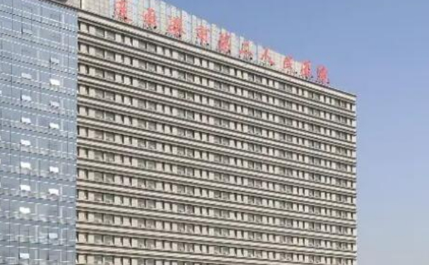 连云港市第二人民医院口腔科种植牙做的如何？价格+案例