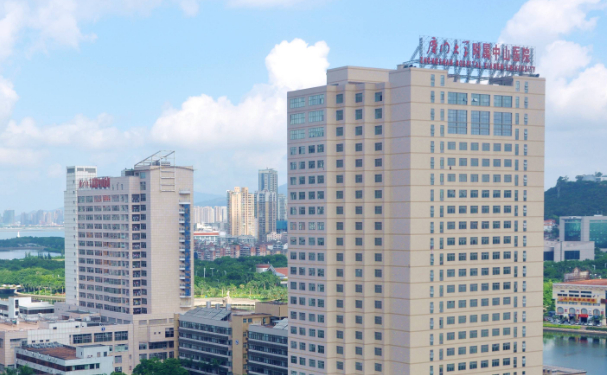 厦门大学附属中山医院口腔科牙齿根管治疗怎么样?案例分享