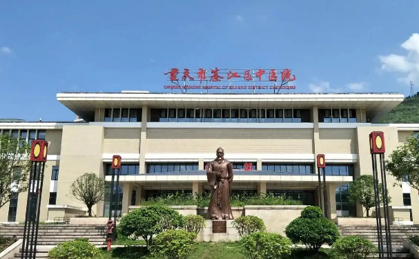 重庆綦江区中医院口腔科种植牙好不好?180天案例展示