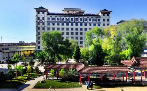 海南藏族自治州人民医院口腔科补牙怎么样？价格大概多少？