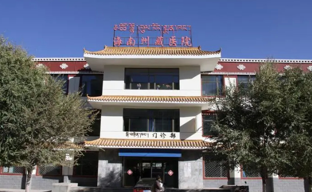 海南藏族自治州人民医院口腔科种植牙好不好？180天案例展示